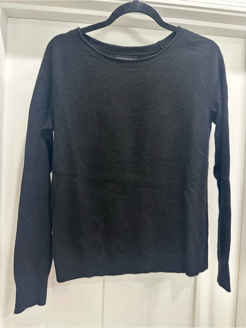 Banana Republic Women's Black Crewneck Sweater